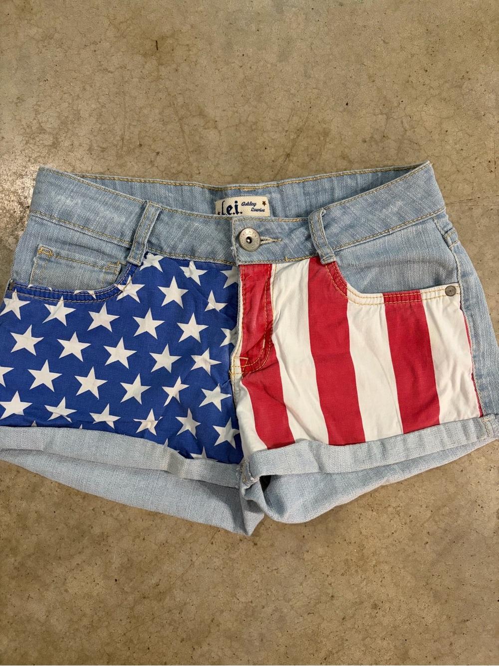 lei Women's Light Wash Denim Shorts with American Flag Panel